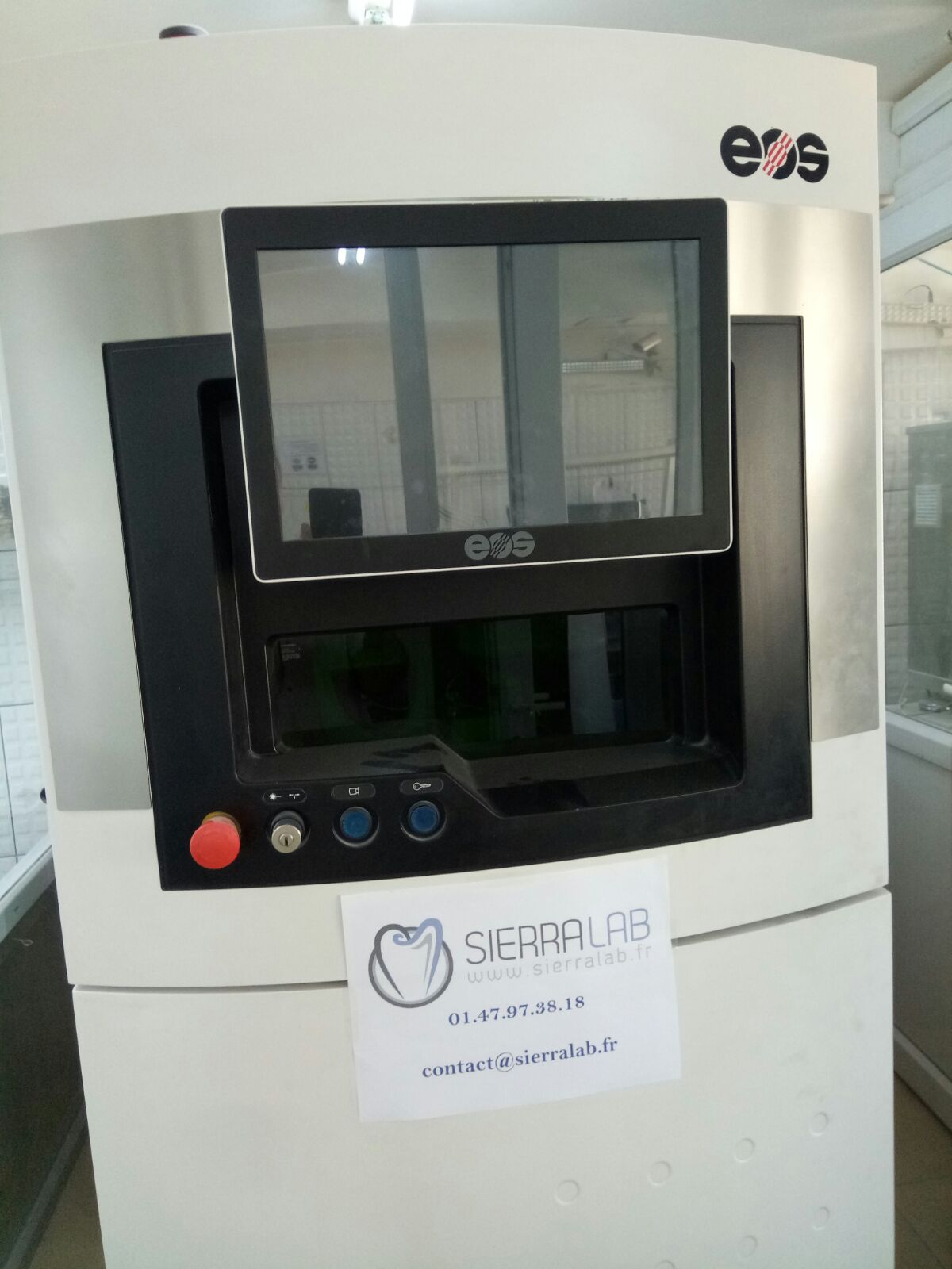 Équipement CAD/CAM et scanner numérique pour empreintes dentaires